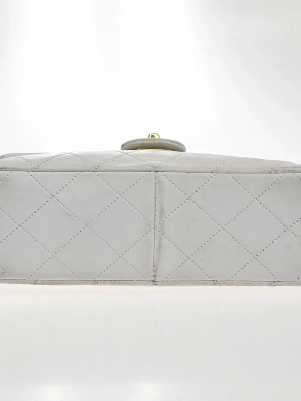 CHANEL CC Mini Matelasse Chain Shoulder Bag Leather White GHW Vintage